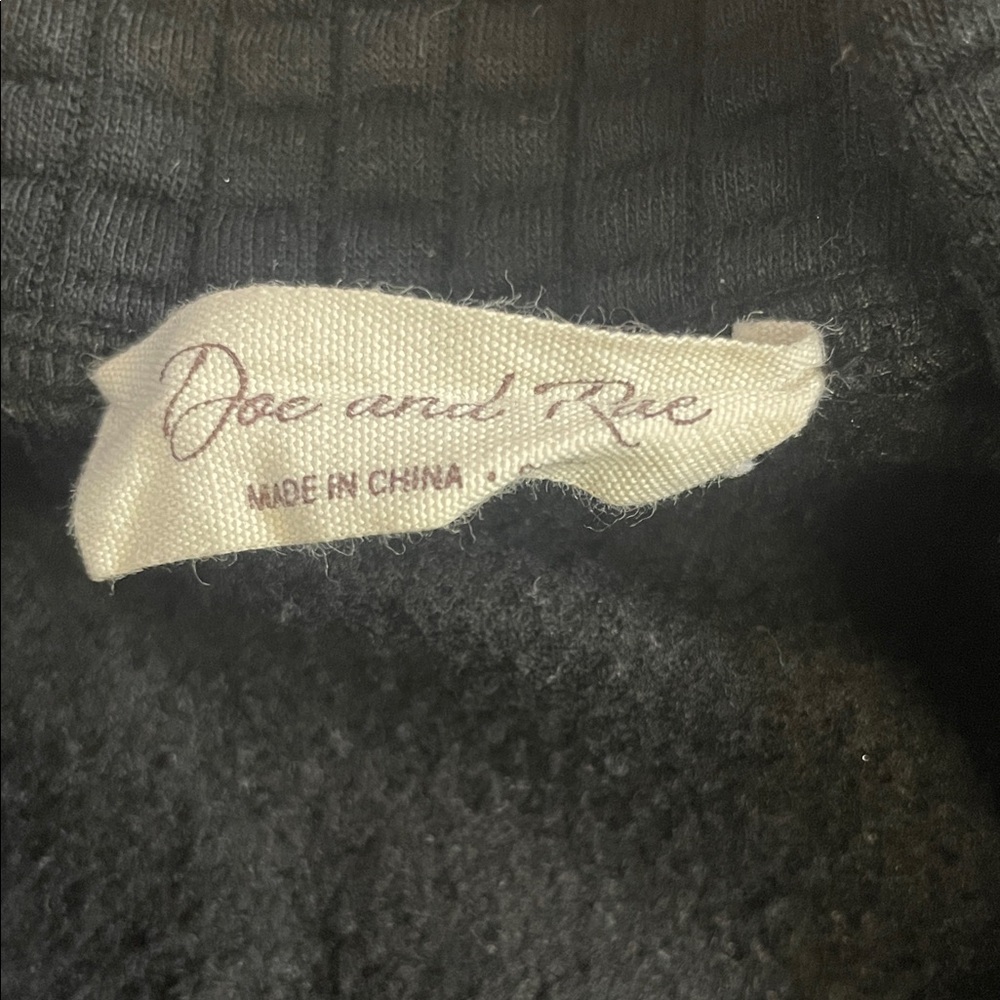 Doe & Rae Black Textured Sweatshirt - Picture 3 of 3